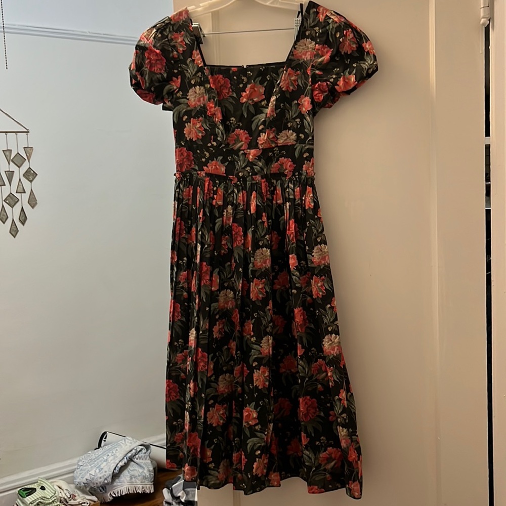 Antonio Melani floral dress NEW.   TO SMALL FOR ME